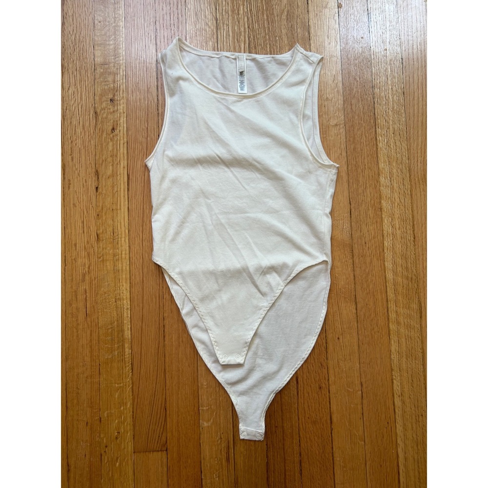 SKIMS Cotton Jersey Sleeveless Bodysuit Bone White Scoop Neck Tank Medium